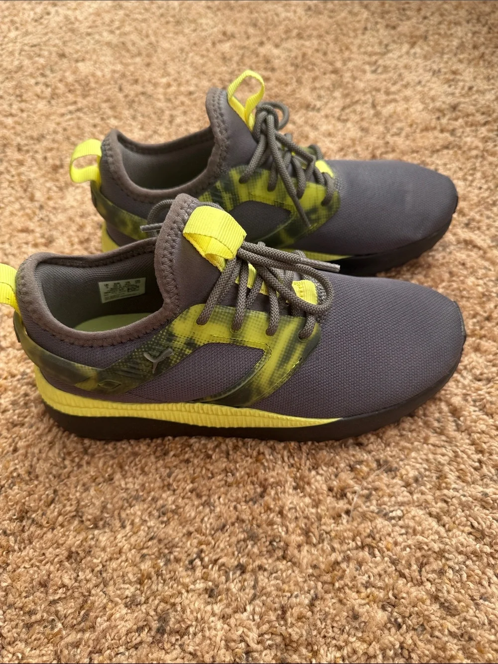 PUMA Pacer Next Excel Tech Sneakers Youth 4 Gray Neon Green Like New